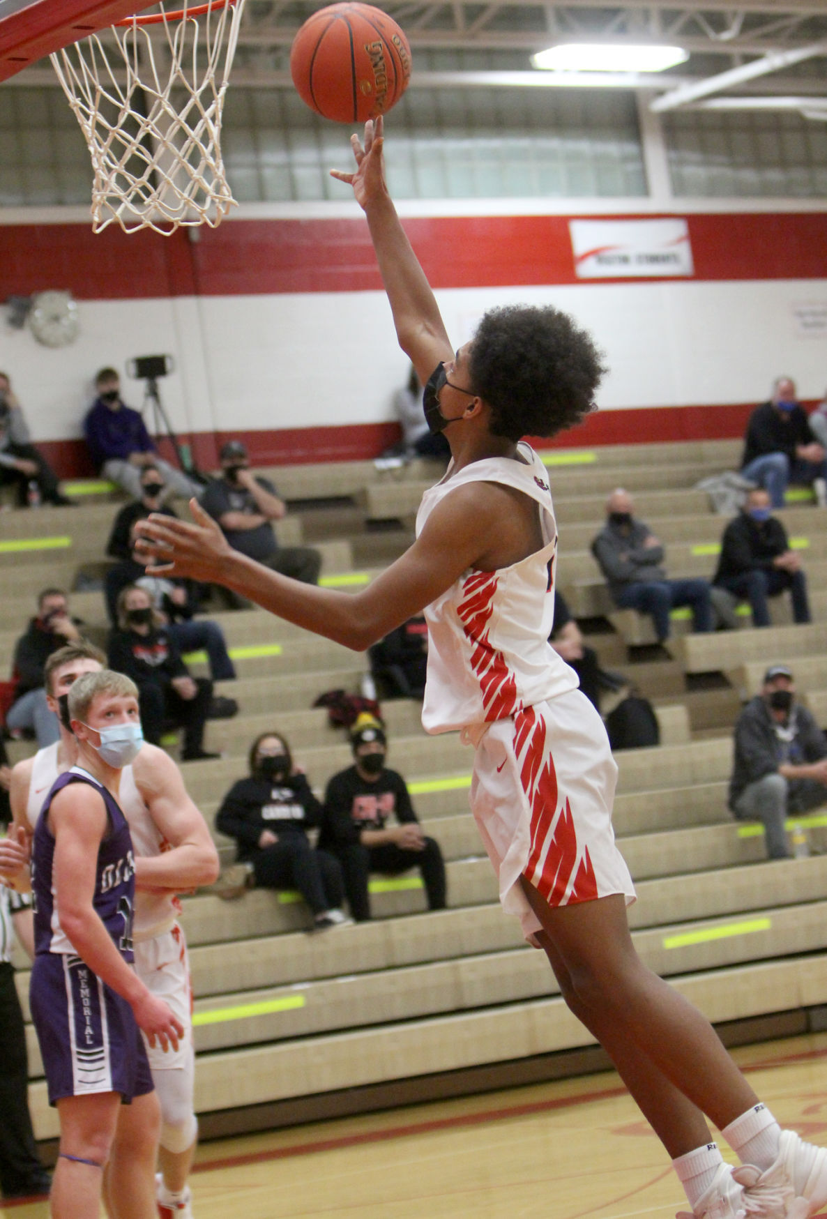 Eau Claire Memorial at Chi-Hi boys basketball 1-8-21